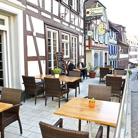 Hotel Zum Lowen Lahr (Baden-Wurttemberg)